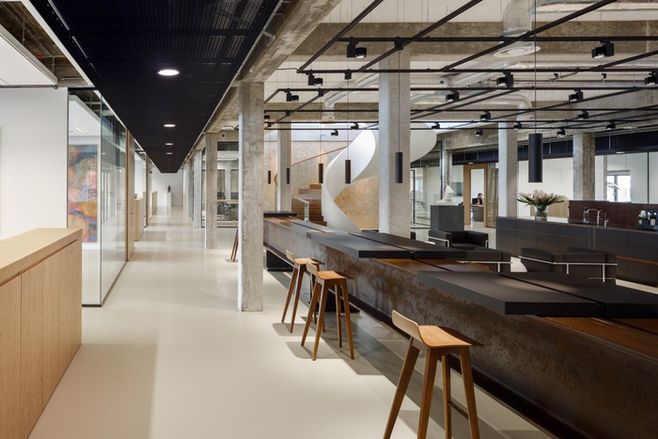 智慧办公：足不出户即可办公